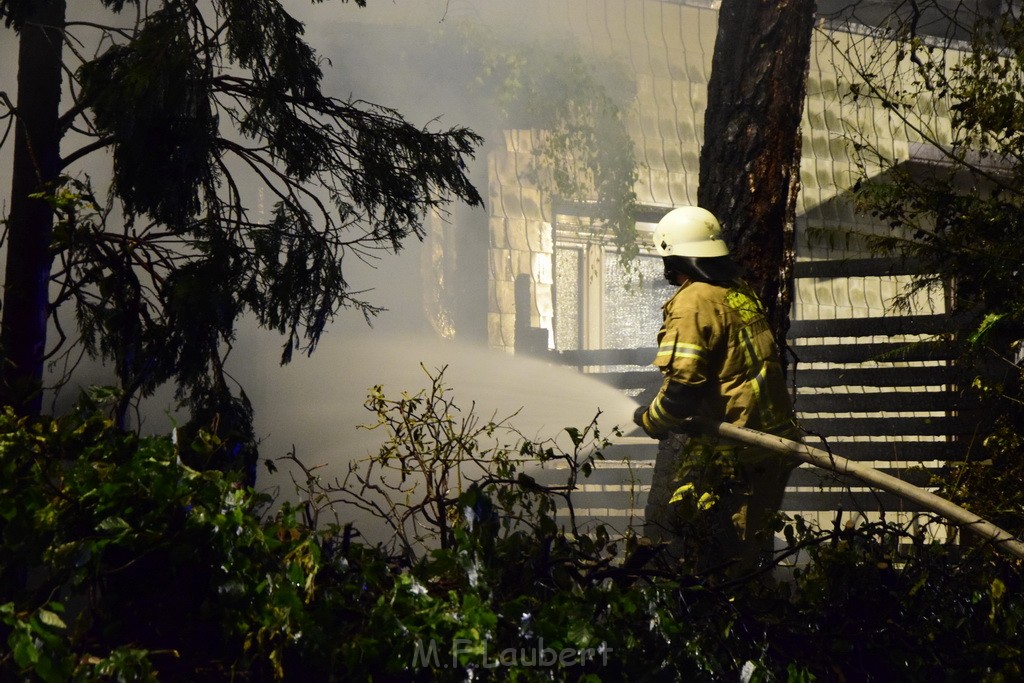 Grossfeuer Einfamilienhaus Siegburg Muehlengrabenstr P0241.JPG - Miklos Laubert